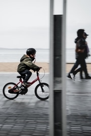 Teaching Kids to Ride a Bike Without Training Wheels