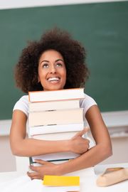 5 Reasons to Sell Your Used College Books