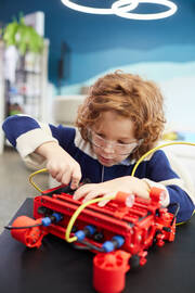 How to Nurture Your Child's Love of STEM Projects