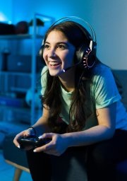 Social gaming and live streaming apps guide