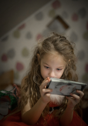 Challenges of Parenting Children In The Age of Screens