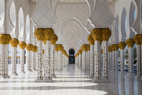 Inside Abu Dhabi Mosque