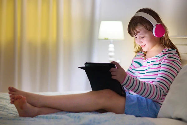 How to Improve Reading Comprehension Though Audio