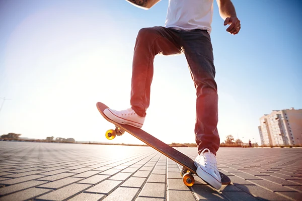 Impressive move by kid on skateboard